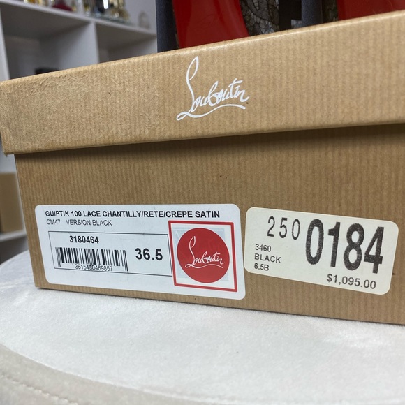 Black Chantilly Guiptik Lingerie Louboutin - Picture 3 of 7